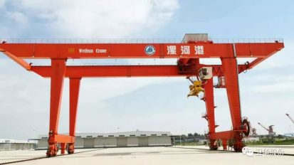   衛(wèi)華起重，飛天入海！